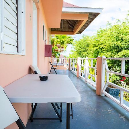 Shields Negril Villas Стая снимка