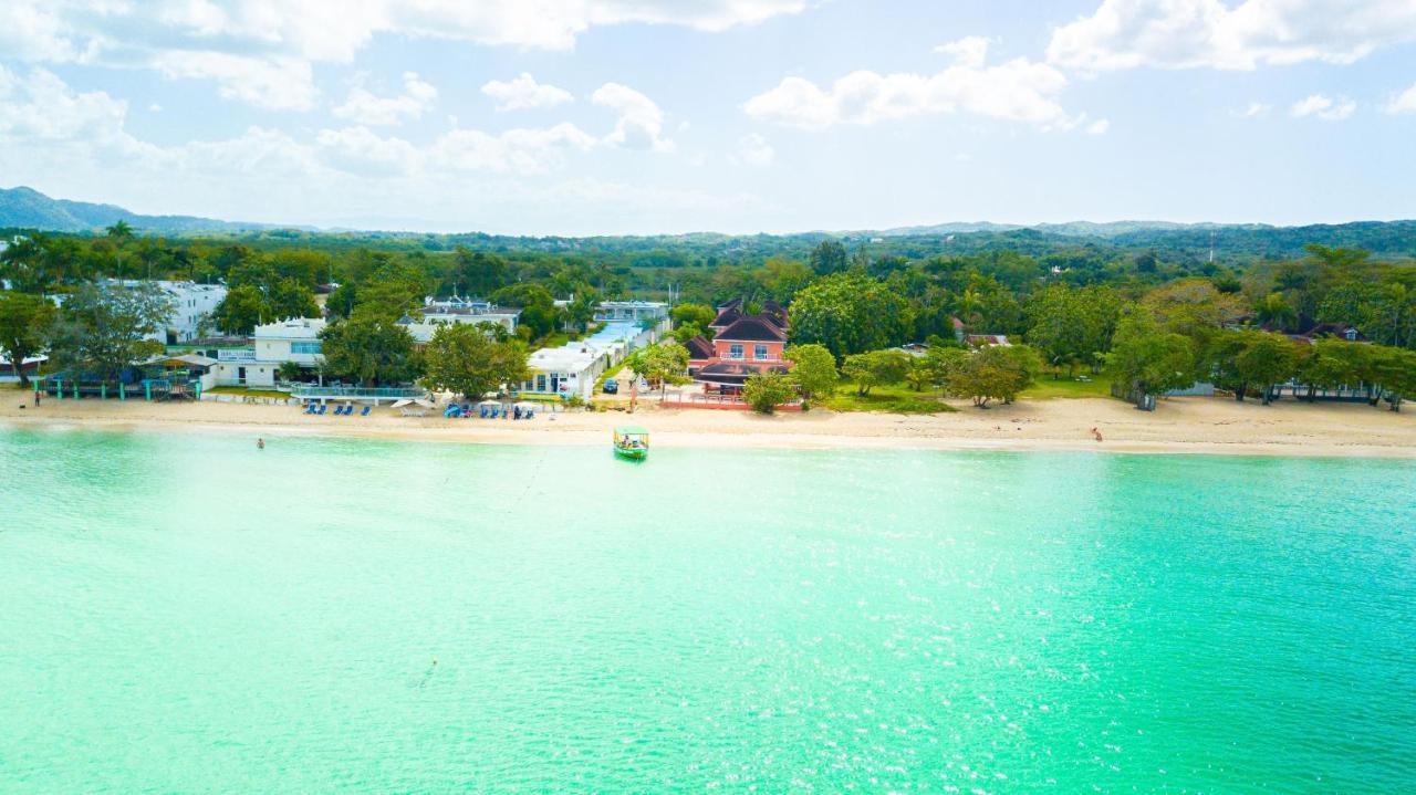 Shields Negril Villas Екстериор снимка