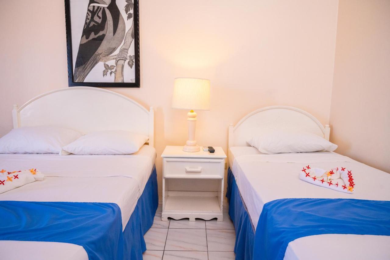 Shields Negril Villas Екстериор снимка