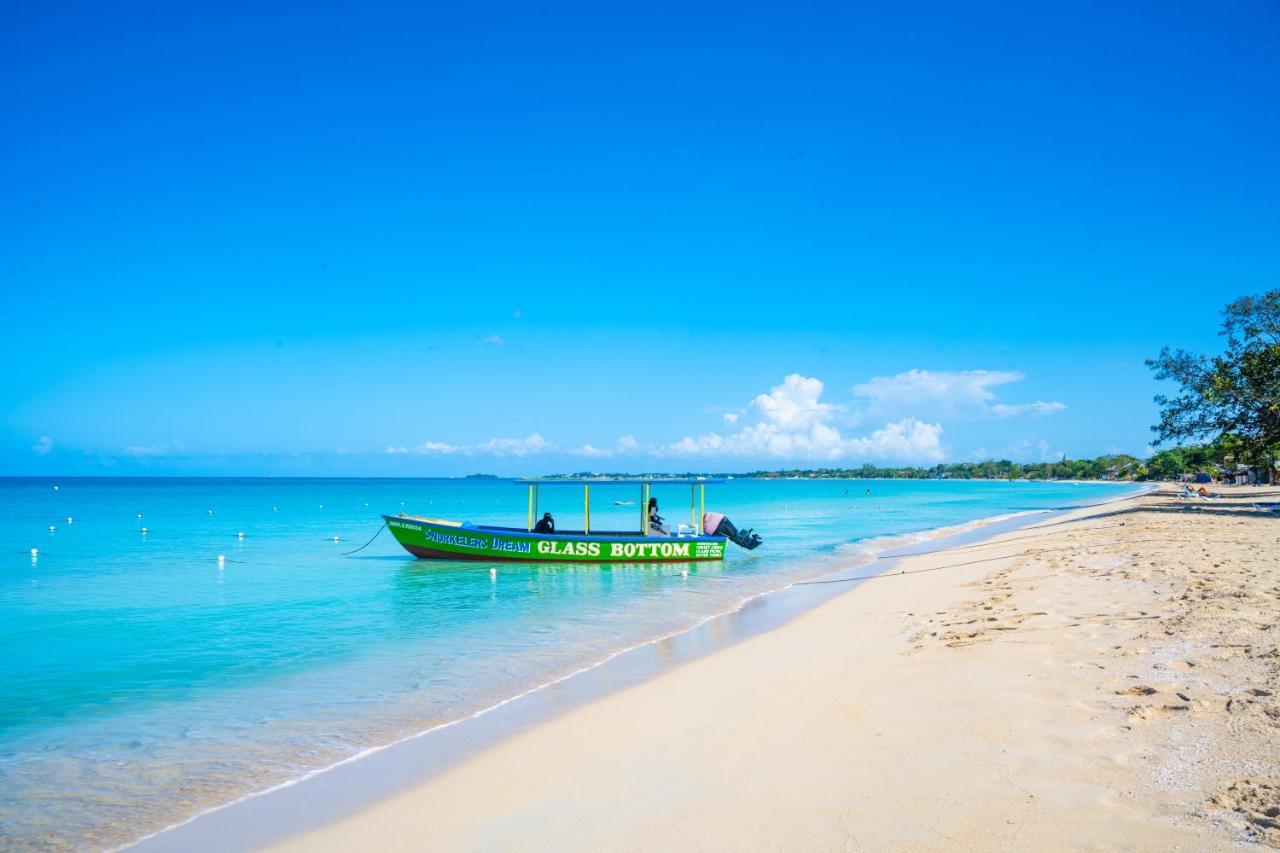 Shields Negril Villas Екстериор снимка