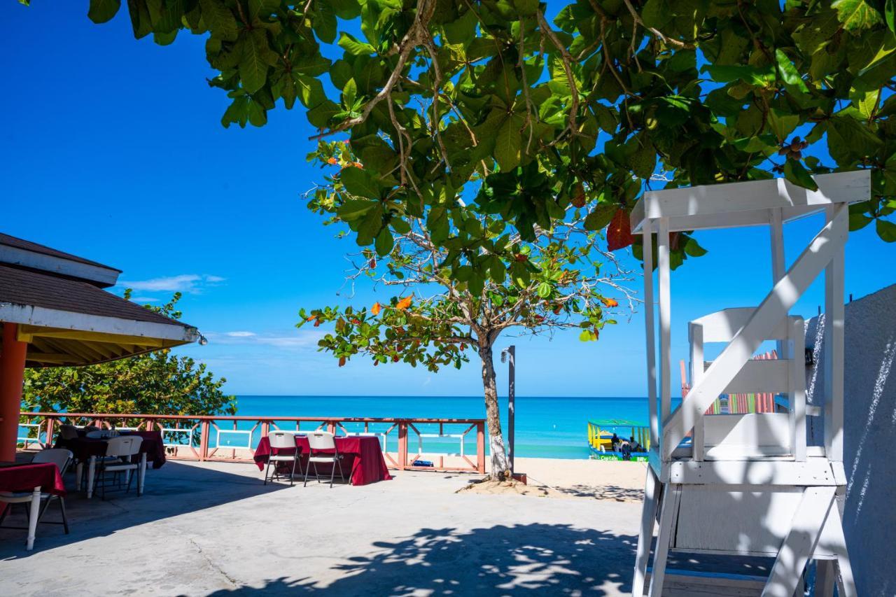 Shields Negril Villas Екстериор снимка
