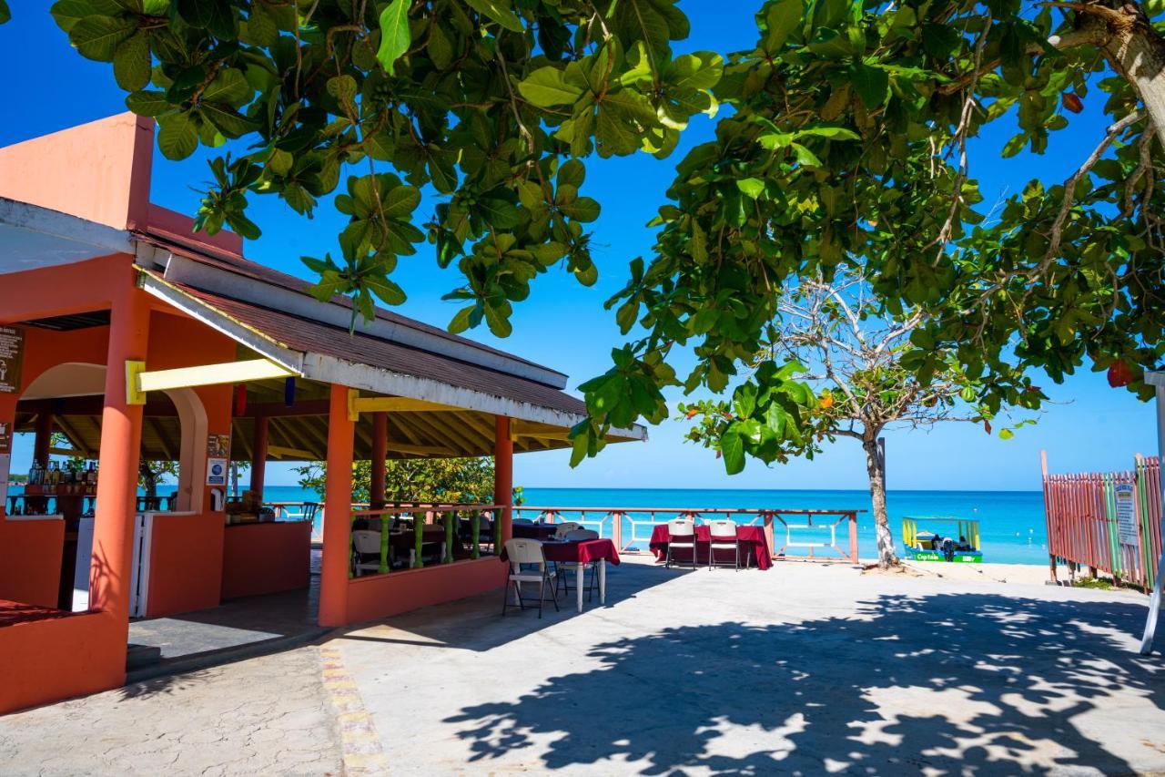 Shields Negril Villas Екстериор снимка