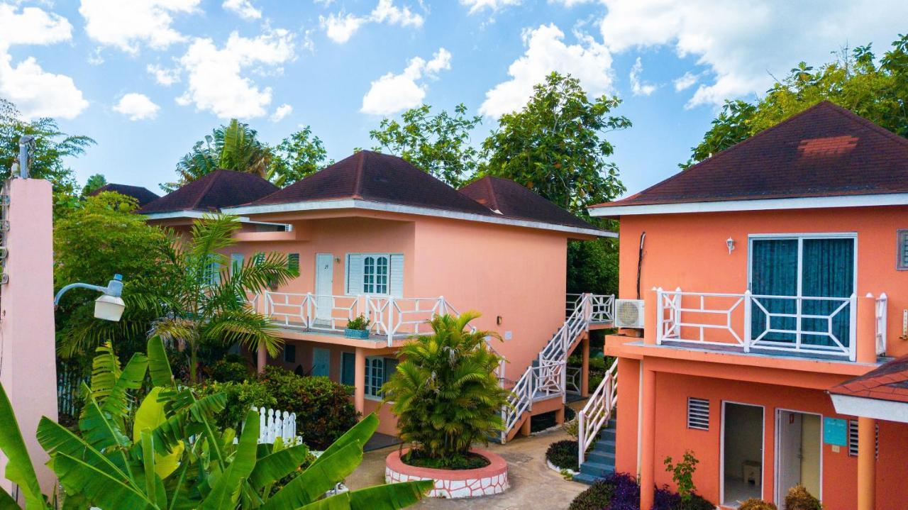 Shields Negril Villas Екстериор снимка