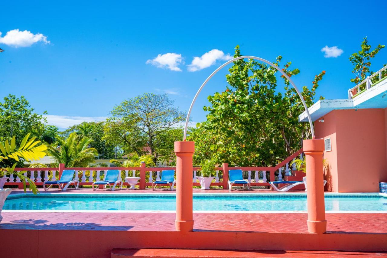 Shields Negril Villas Екстериор снимка