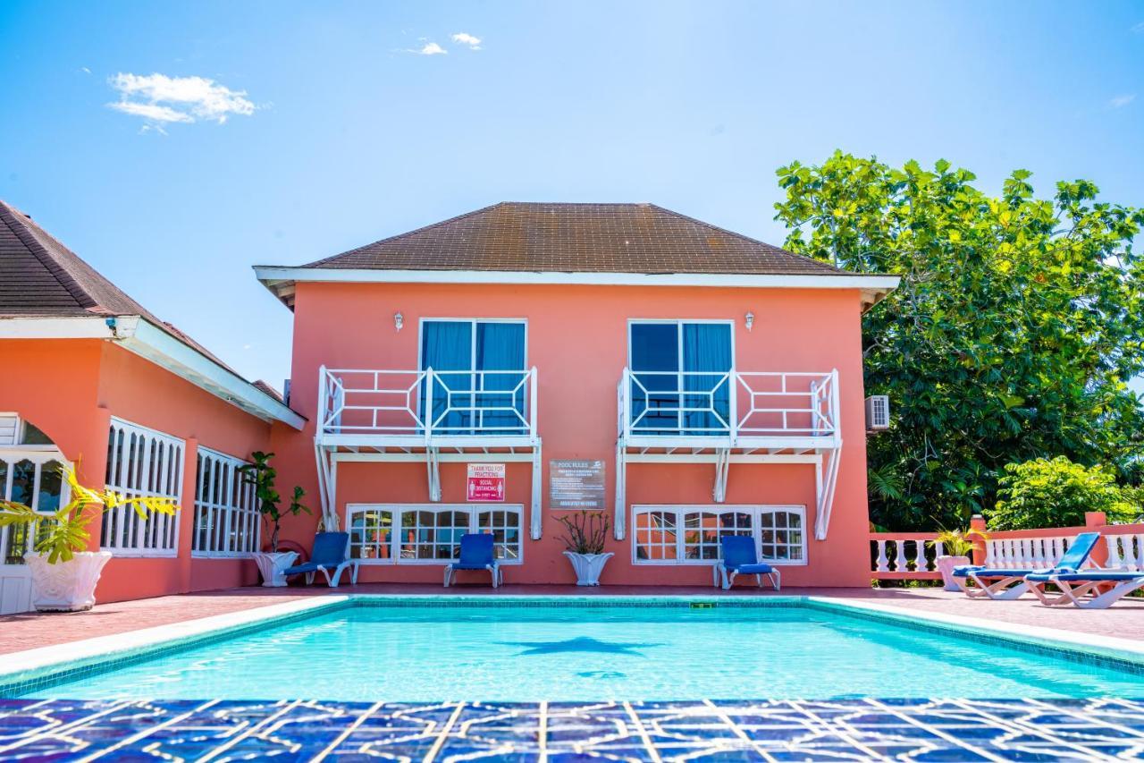 Shields Negril Villas Екстериор снимка